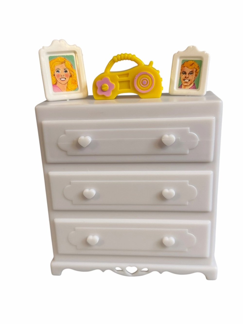 1998 Vintage Barbie Kelly Dresser with Accessories